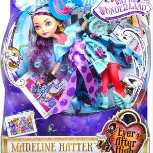 Maddie Hatter Way to Wonderland BNIB